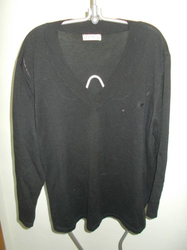 Schwarzer pullover mit - schwarzer,
